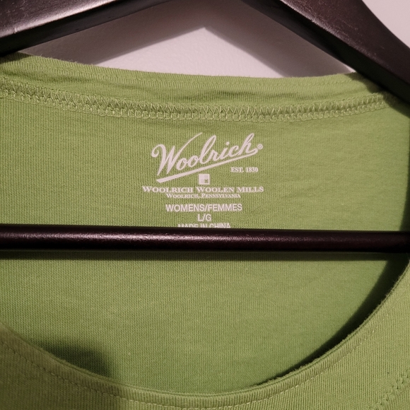 Woolrich Green Long Sleeve Tee with Front Pleat/Details - Picture 3 of 7